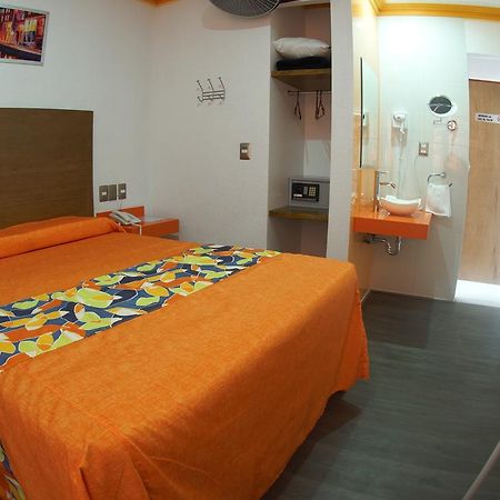 Hotel Yekkan Huauchinango Bagian luar foto