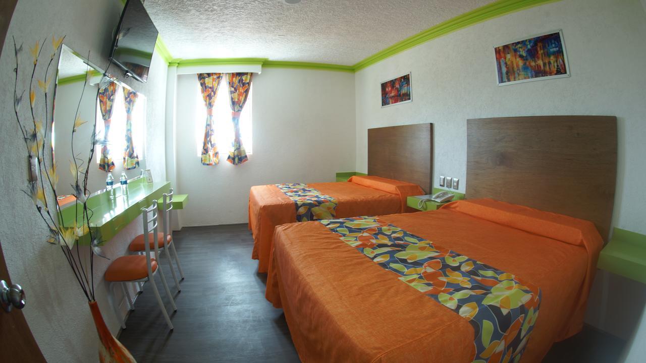 Hotel Yekkan Huauchinango Bagian luar foto