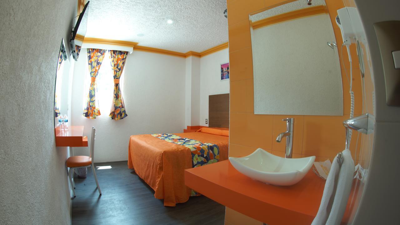 Hotel Yekkan Huauchinango Bagian luar foto