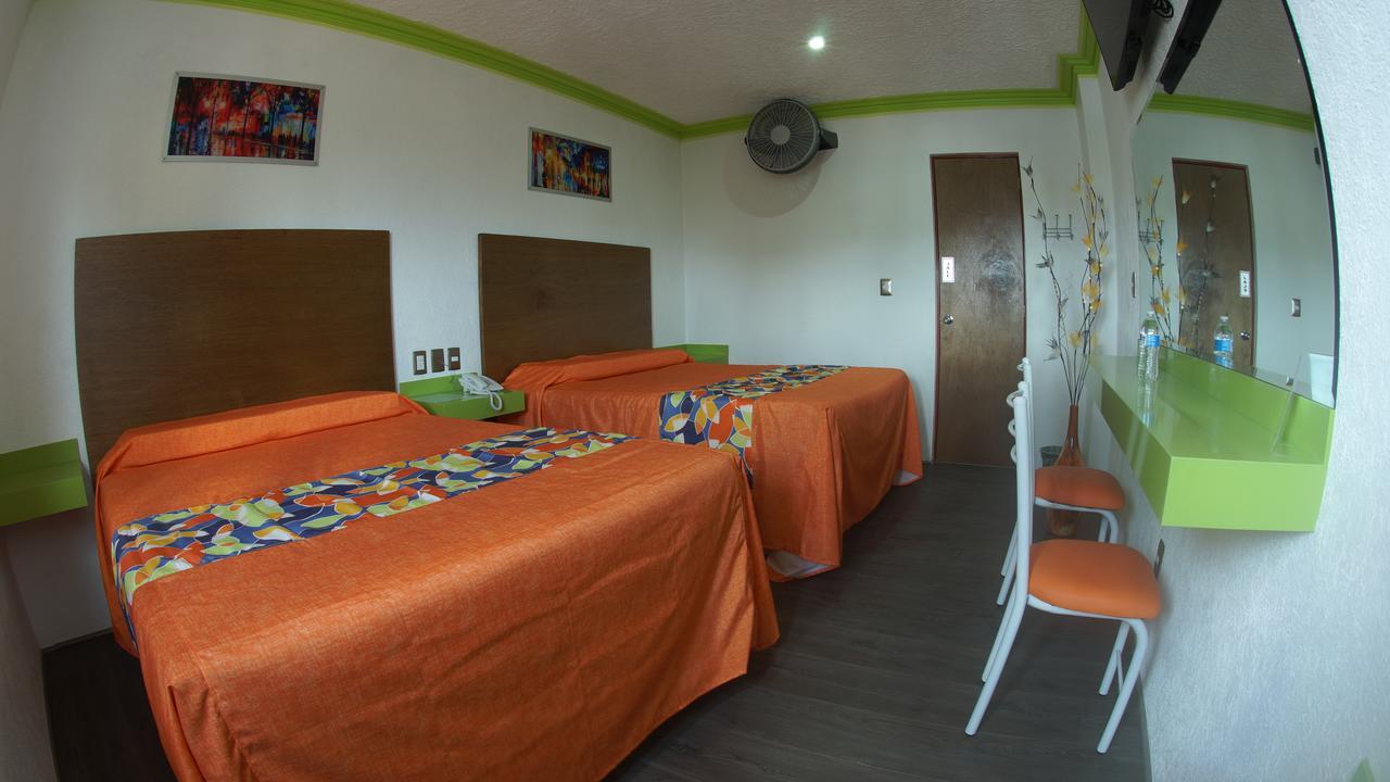 Hotel Yekkan Huauchinango Bagian luar foto